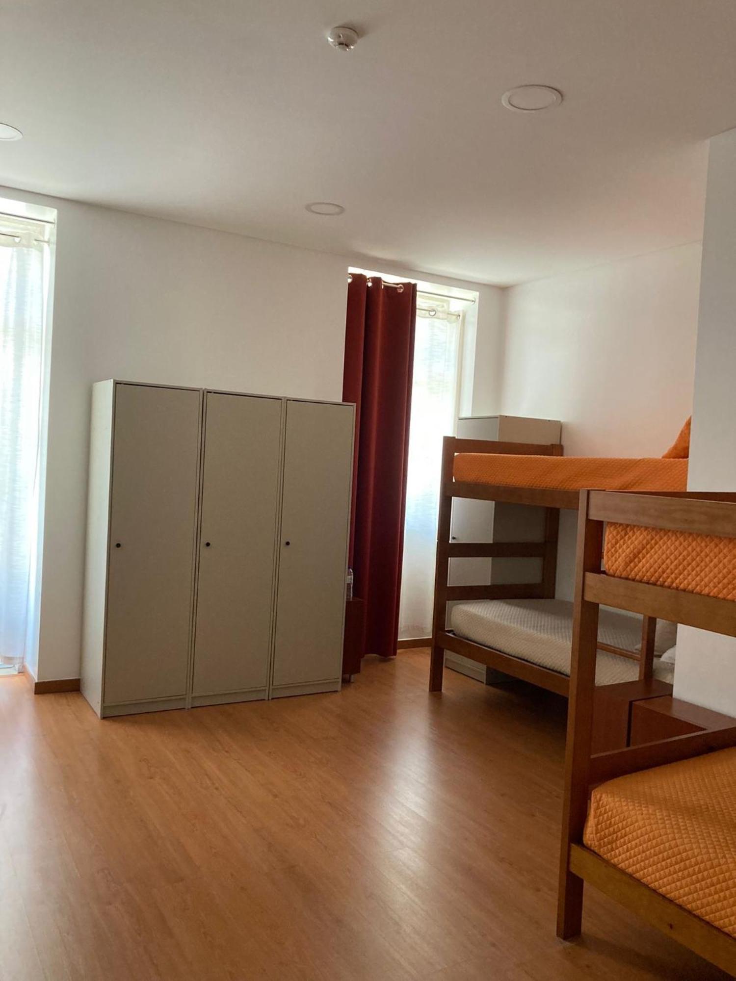 Russo'S Hostel Setúbal Eksteriør bilde